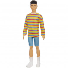 Barbie GRB91 Papusa Ken cu pulover supradimensionat, 29 cm
